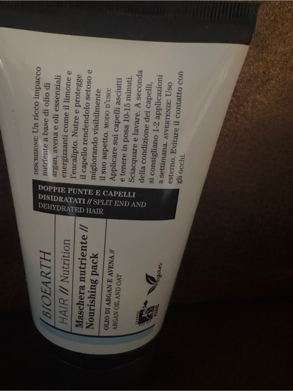 Earth Nourishing Hair Mask – White Tube with Black Cap